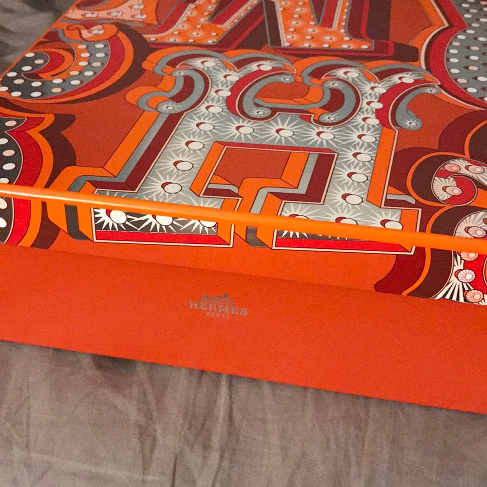 Hermes fragrance box